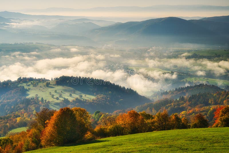 Autumn mists from Selciansky diel