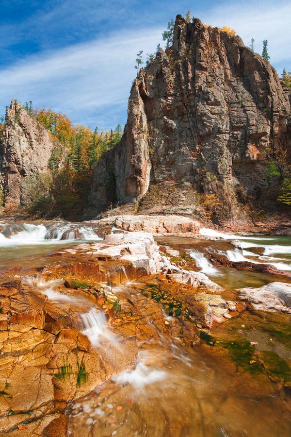 Autumn red rocks