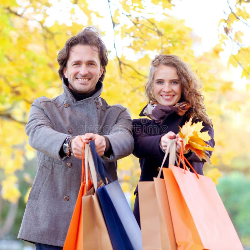 Autumn shopping couple. 