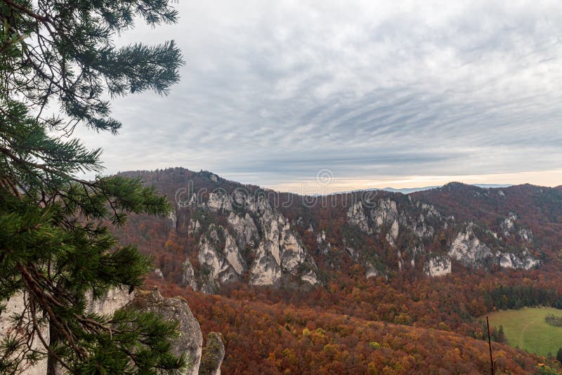 Podzimní Sulovské skaly na Slovensku