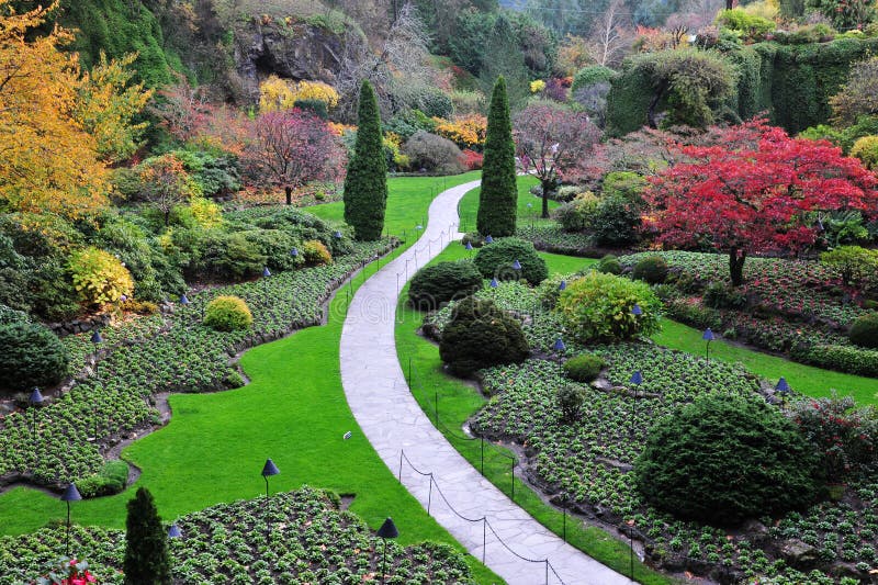 Autumn sunken garden