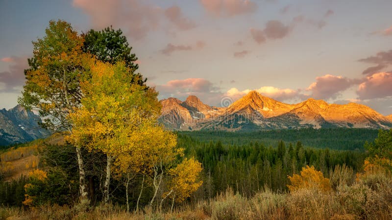 Autumn Sunrise Over the Sawtooth Mountains of Idaho Stock Image - Image ...