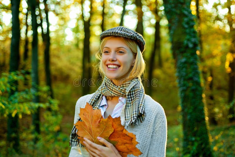 Autumn woman. Autumnal mood. Autumn woman with autumnal mood. Autumn Beauty. Outdoor portrait Gorgeous model girl with stock photos Autumn woman. Autumnal mood. Autumn woman with autumnal mood. Autumn Beauty. Outdoor portrait Gorgeous model girl with stock photos