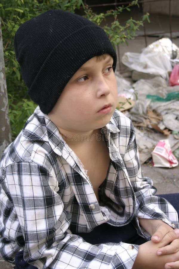 Download Außer unserer Jugend stockbild. Bild von jungen, heimatlos - 35477