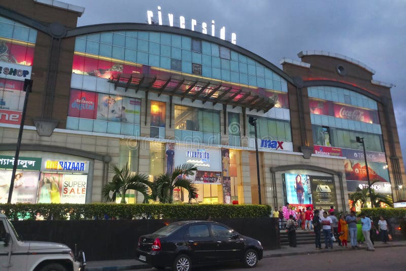 Avani Riverside Mall: Guide To Shopping, Activities & Restaurants