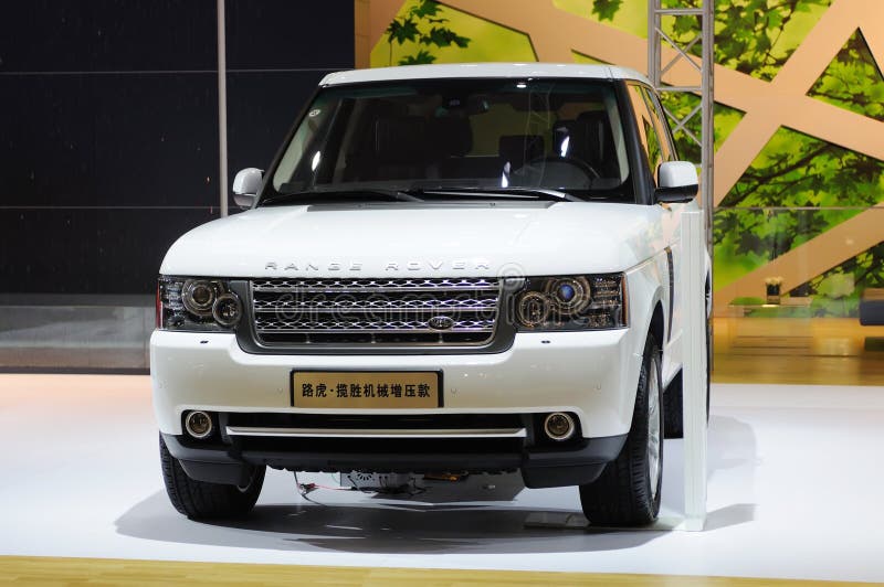 Avant Blanc De Suv De Range Rover Image stock éditorial Image du