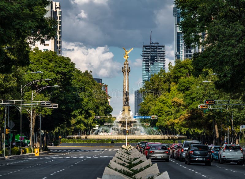 Avenida De Paseo De La Reforma Y ángel Del Monumento De La Independencia -  Ciudad De México, México Imagen de archivo - Imagen de central, torre:  90183621