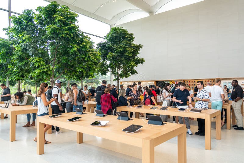 Apple Store in Aventura, Florida Editorial Stock Photo - Image of aventura,  electronics: 163001653