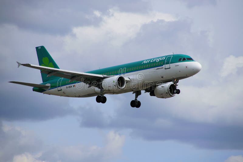Avion d'Aer Lingus photographie stock libre de droits Avion d'Aer Lingus photographie stock libre de droits