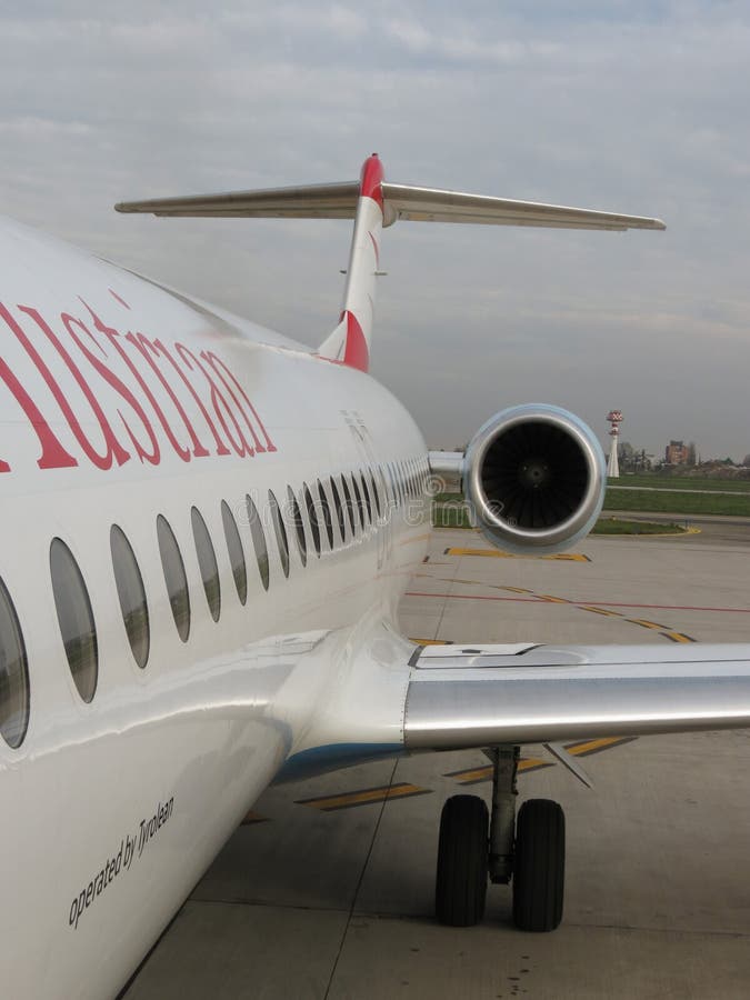 Aviones de Austrian Airlines foto de archivo