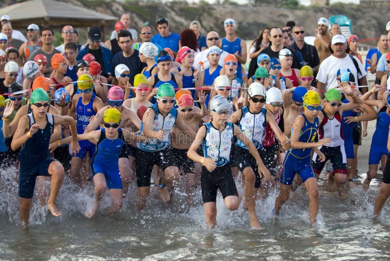 aviv lurar telefon-triathlon royaltyfri fotografi aviv lurar telefon-triathlon royaltyfri fotografi