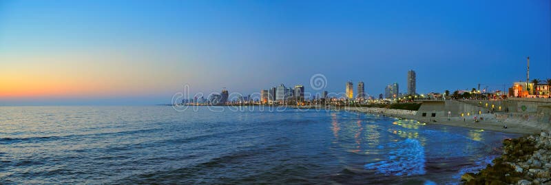 Aviv-Strand-Panorama, Israel lizenzfreies stockbild Aviv-Strand-Panorama, Israel lizenzfreies stockbild