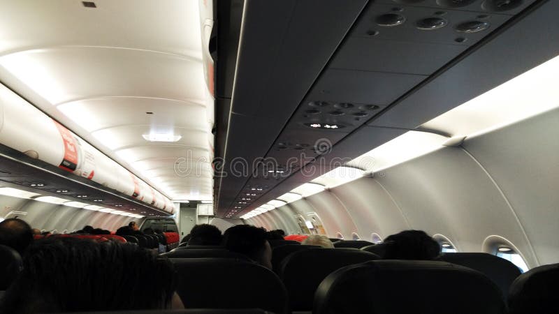 Avião interno com vista paralela imagem de stock royalty free Avião interno com vista paralela imagem de stock royalty free