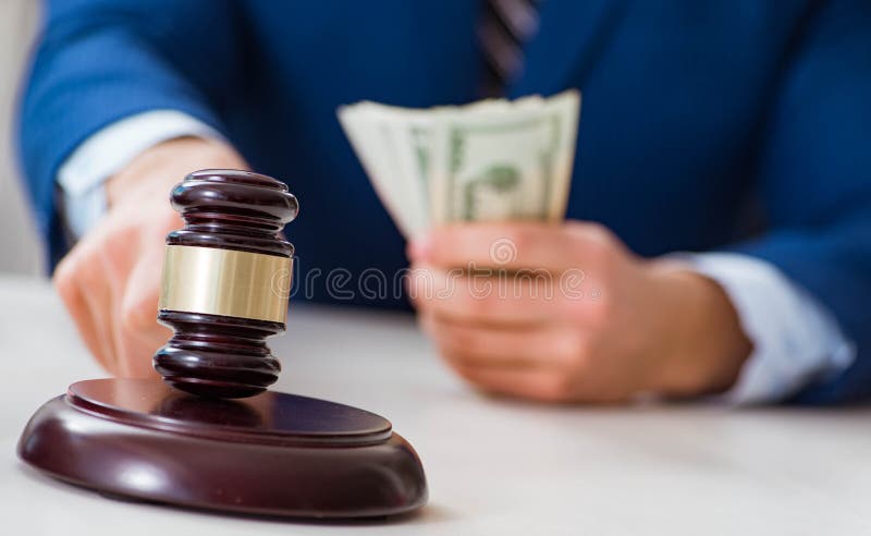 Avocat care primește bani ca mită royalty free stock photography