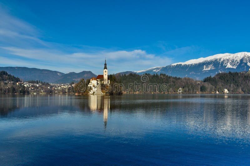 avtappad lake slovenia royaltyfria bilder avtappad lake slovenia royaltyfria bilder