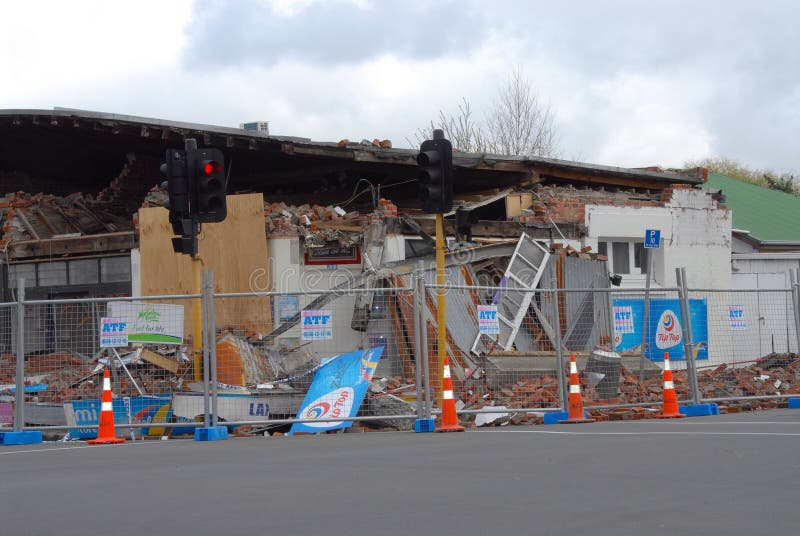 4th september 4.36am Christchurch, New Zealands 3rd largest city. 7.1 magnitute. Miraculously no deaths, but everyone has damage or friends or family have damage. These are shots from my neighbourhood. 4th september 4.36am Christchurch, New Zealands 3rd largest city. 7.1 magnitute. Miraculously no deaths, but everyone has damage or friends or family have damage. These are shots from my neighbourhood.