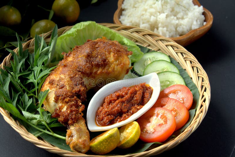 Ayam Penyet fotografia de stock royalty free Ayam Penyet fotografia de stock royalty free