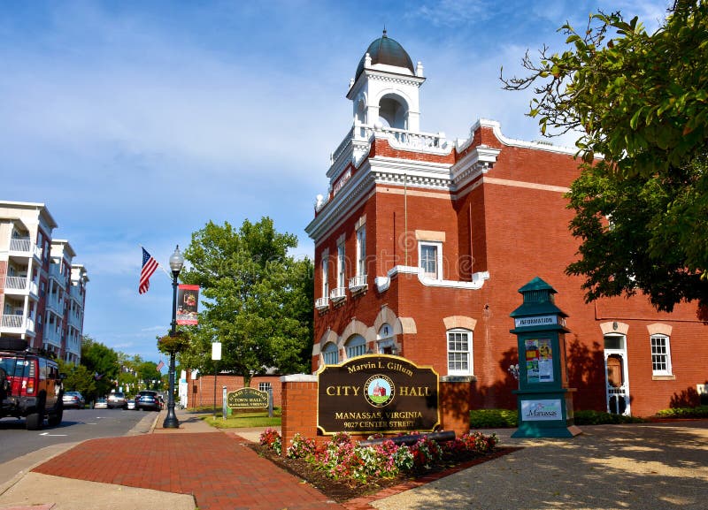 Ayuntamiento en Manassas, Virginia Manassas fotografía de archivo libre de regalías Ayuntamiento en Manassas, Virginia Manassas fotografía de archivo libre de regalías