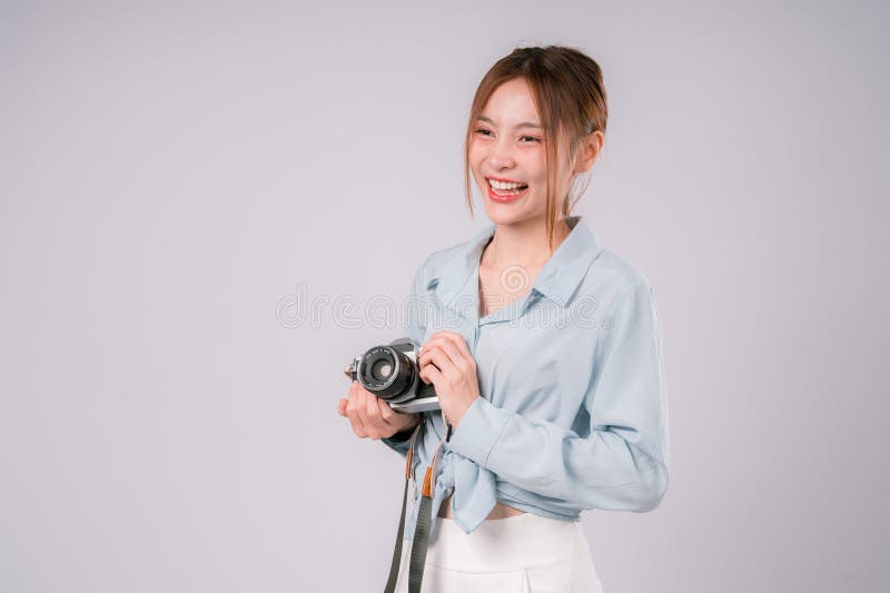 Azjatycka Kobieta Kamera Podróżująca Happy Smile Fotografia Portret Osoba radosna Tourist Capture fotografia royalty free