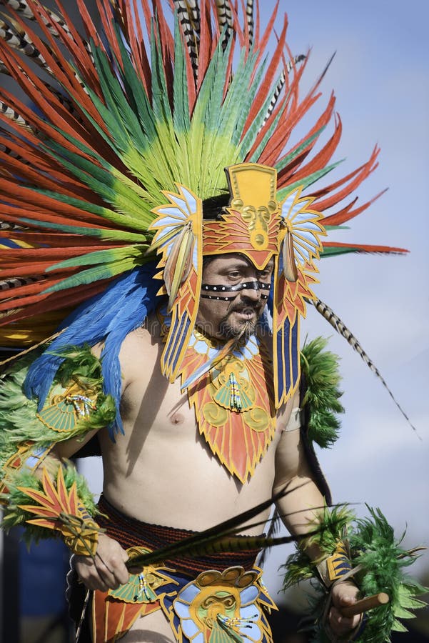 Aztec dancer editorial photography. Image of heritage - 7026402