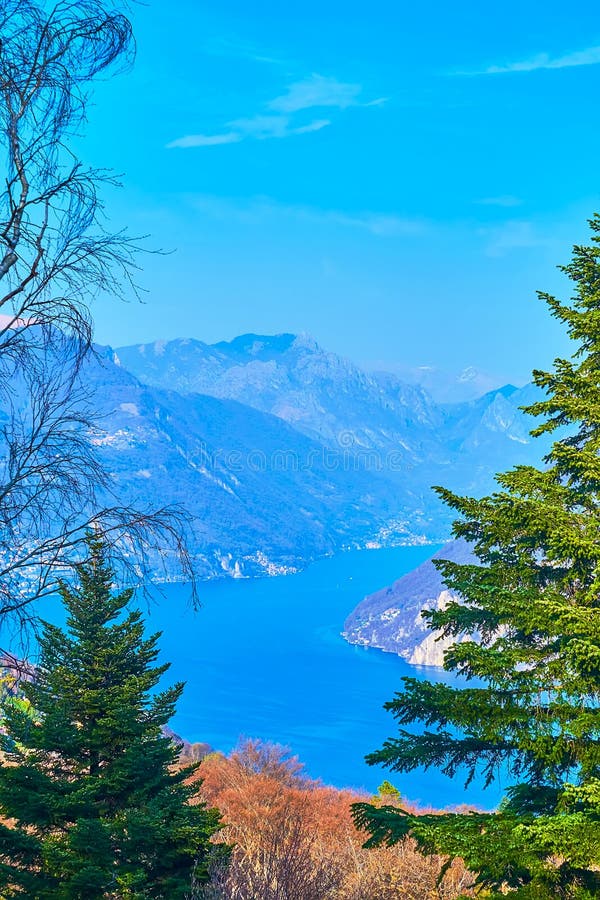 Azurblau See Lugano vom Parco san grato carona Schweiz