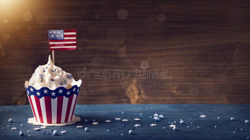 Patriotic Fourth of July Cupcakes. Patriotic Fourth of July Cupcakes