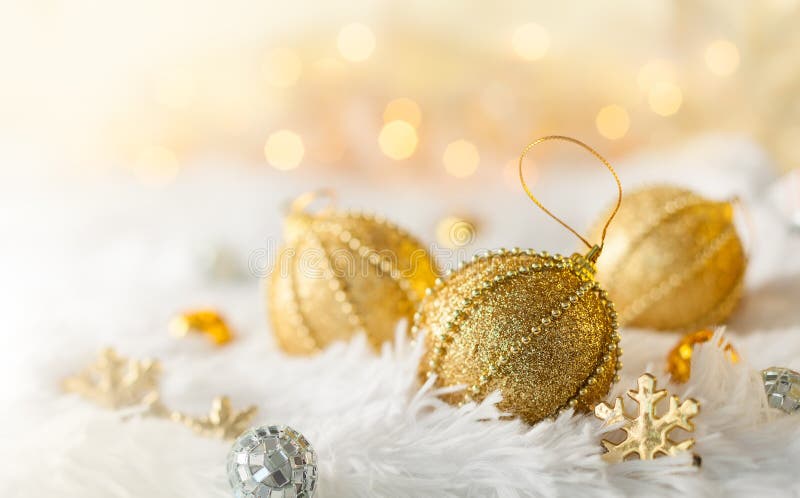 babioles de Noël d'or images stock babioles de Noël d'or images stock