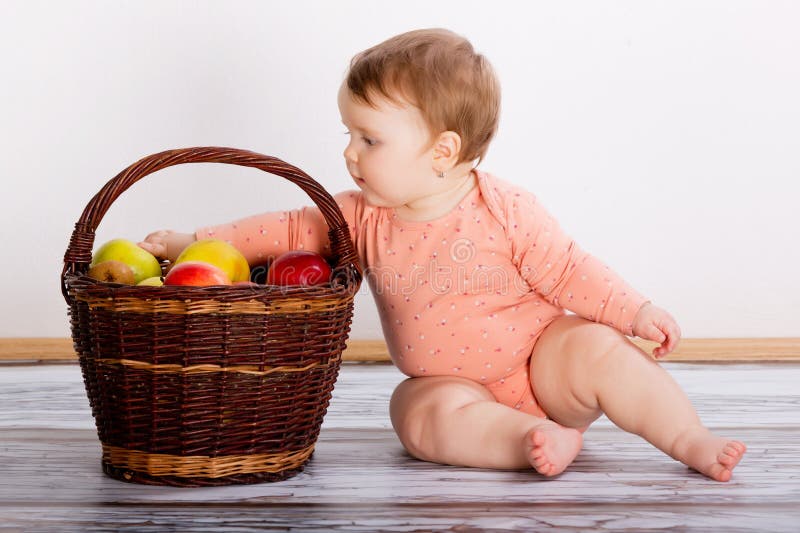 Baby with apples royalty free stock photography Baby with apples royalty free stock photography