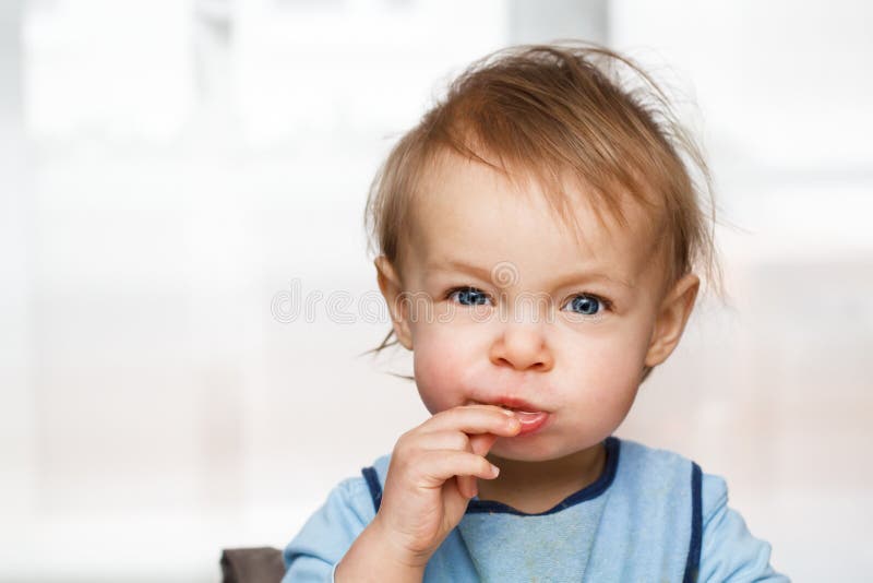 Baby eat fruit royalty free stock photos Baby eat fruit royalty free stock photos