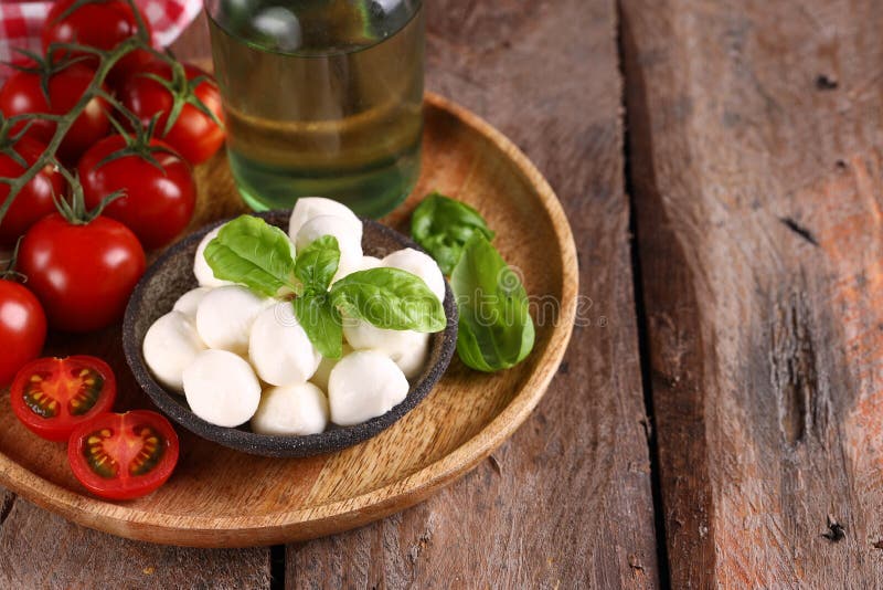 Baby Mozzarella Cheese Balls Stock Image Image of dish, mozzarella 28374929
