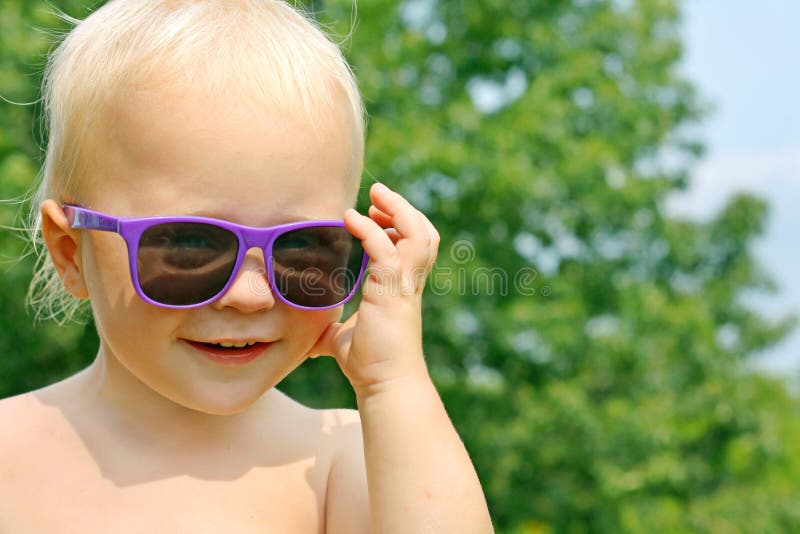 Baby In Sunglasses Stock Image Image Of Sunny Wearing 33108873