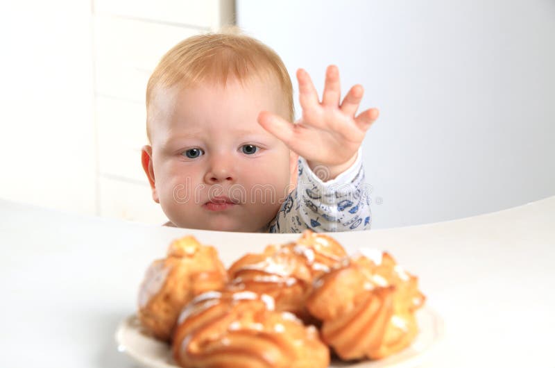 Baby wants cake stock photo. Image of hair, caucasian 18995554