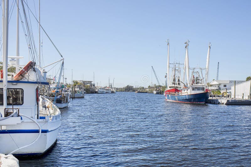 Bacini della spugna di Tarpon Springs immagine stock Bacini della spugna di Tarpon Springs immagine stock