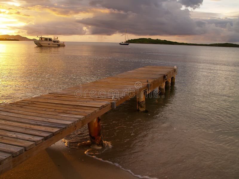 Bacino caraibico al tramonto