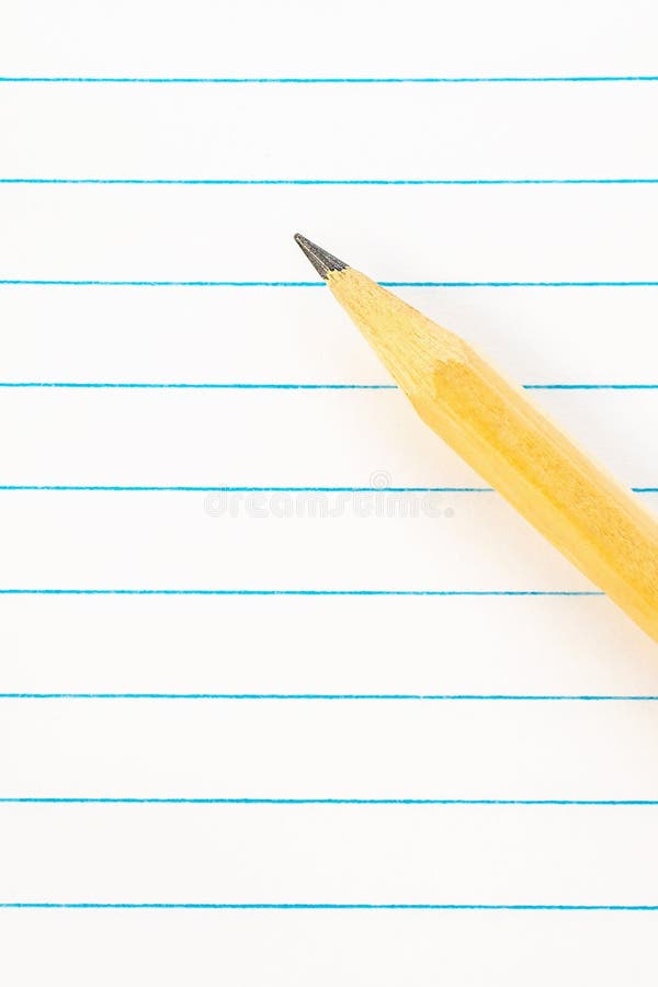Back to school education concept - blank note paper with pencil, background close-up for the new academic year begin and study royalty free stock images Back to school education concept - blank note paper with pencil, background close-up for the new academic year begin and study royalty free stock images