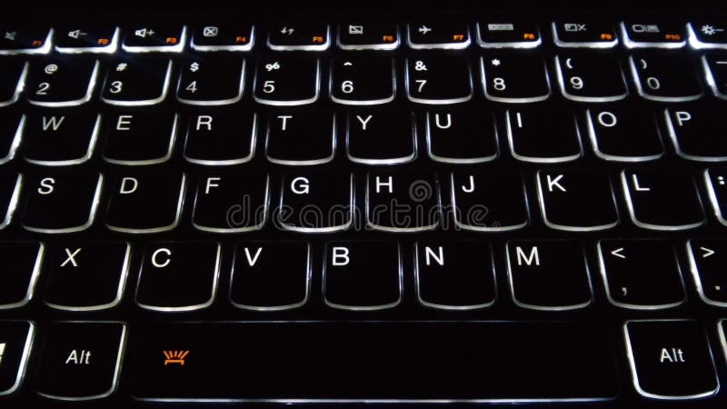 Lenovo laptop fotografías e imágenes de alta resolución - Alamy