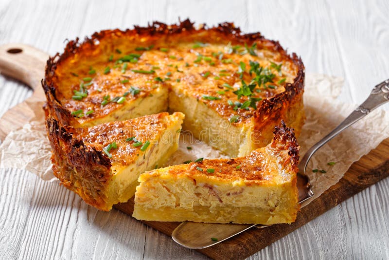 Bacon and Cheese Quiche with Hash Brown Crust Stock Image - Image of ...