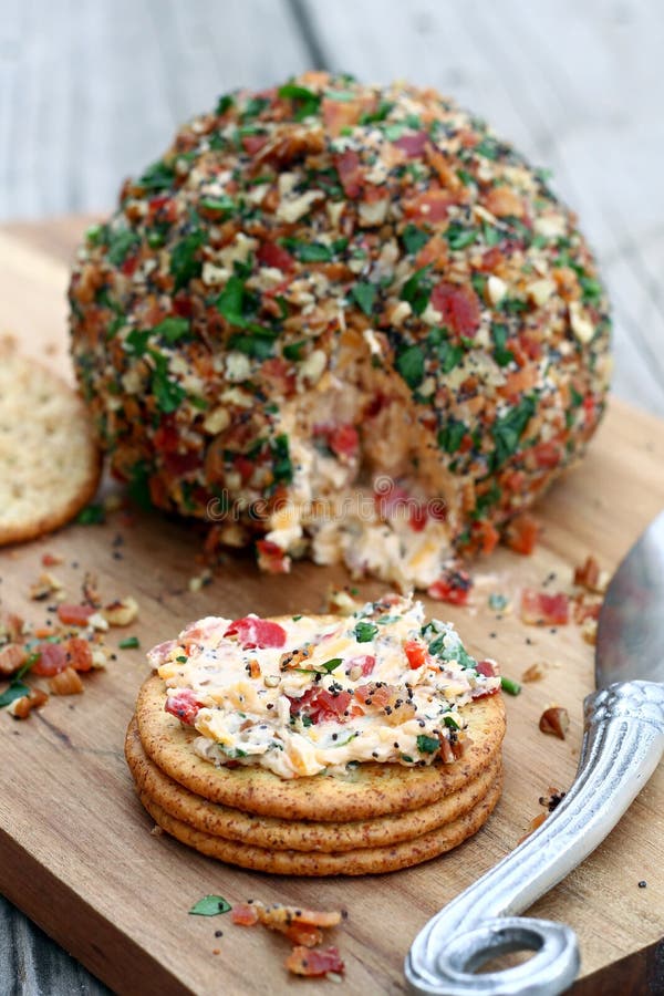 Bacon Pecan Cheese Ball