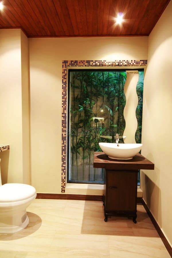 Badezimmer stockbild. Bild von badezimmer, ecke, luft - 19582093