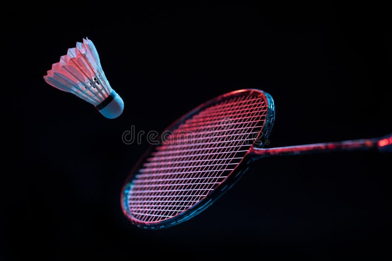 pil Middel onstabiel Badminton Action , Badminton Shuttlecock, Fast Shuttlecock Stock Image -  Image of leisure, fitness: 167143259