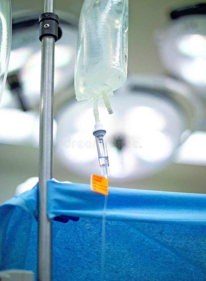 bag iv medical operating room στοκ φωτογραφία με δικαίωμα ελεύθερης χρήσης bag iv medical operating room στοκ φωτογραφία με δικαίωμα ελεύθερης χρήσης
