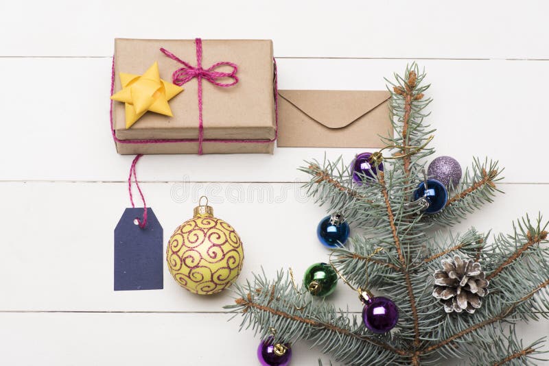 Bagattelle e decorazioni di natale fotografie stock Bagattelle e decorazioni di natale fotografie stock