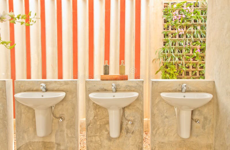Bagno fotografie stock libere da diritti Bagno fotografie stock libere da diritti