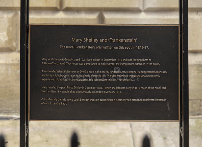 Bagno, Somerset, Regno Unito, il 22 febbraio 2019, placca commemorativa per collocare dove Mary Shelley ha scritto Frankenstein fotografia stock libera da diritti Bagno, Somerset, Regno Unito, il 22 febbraio 2019, placca commemorativa per collocare dove Mary Shelley ha scritto Frankenstein fotografia stock libera da diritti