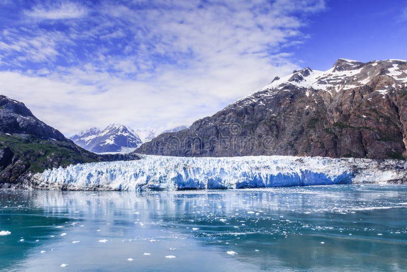 Baia di Glaciar, parco nazionale, Alaska immagine stock libera da diritti Baia di Glaciar, parco nazionale, Alaska immagine stock libera da diritti