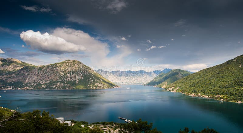Download Baia Di Kotor Nel Montenegro Immagine Stock - Immagine di baia, medioevale: 56890767