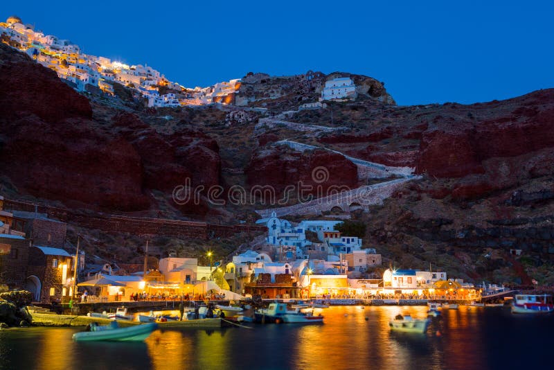 Baia OIA Santorini di Ammoudi immagine stock Baia OIA Santorini di Ammoudi immagine stock