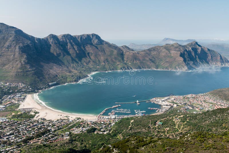 Baie vue aérienne de Cape Town, Afrique du Sud de Hout photo libre de droits Baie vue aérienne de Cape Town, Afrique du Sud de Hout photo libre de droits