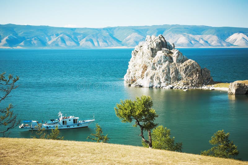 Baikal burhan βουνό λιμνών στοκ φωτογραφία με δικαίωμα ελεύθερης χρήσης