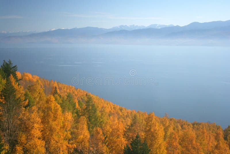 Baikal φθινοπώρου λίμνη στοκ φωτογραφίες